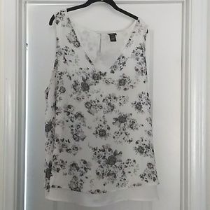 Torrid size 3(22-24) white/floral chiffon tank